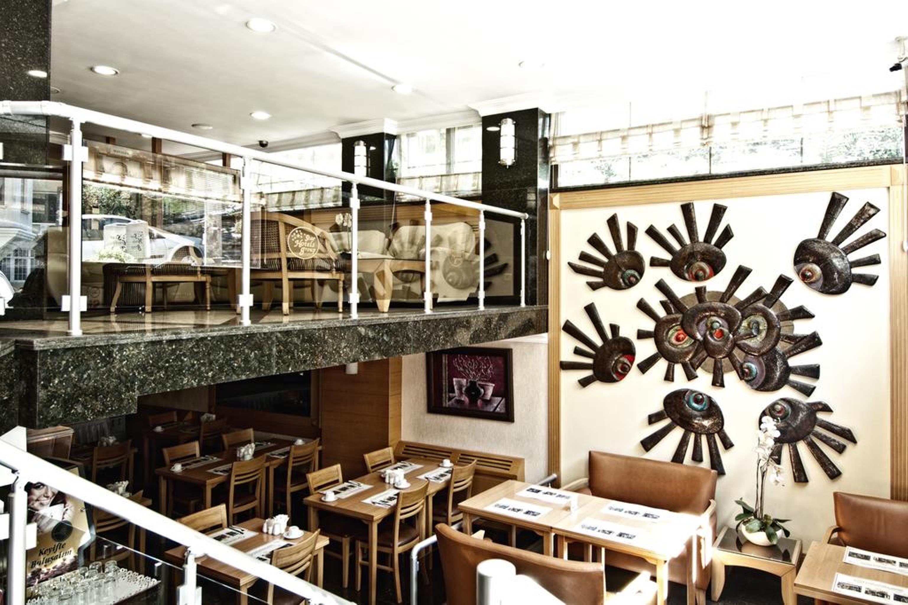 Park Star Hotel Taksim Istanboel Buitenkant foto