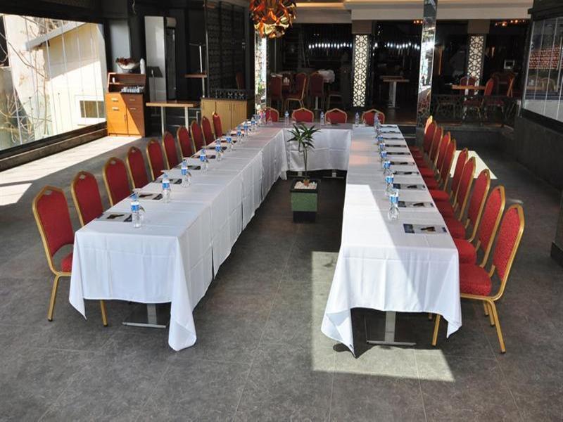 Park Star Hotel Taksim Istanboel Buitenkant foto