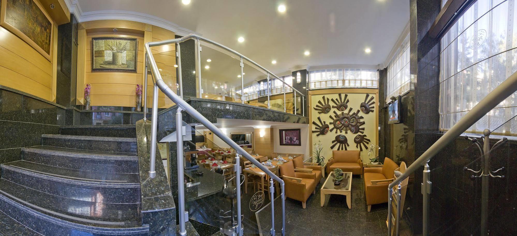 Park Star Hotel Taksim Istanboel Buitenkant foto
