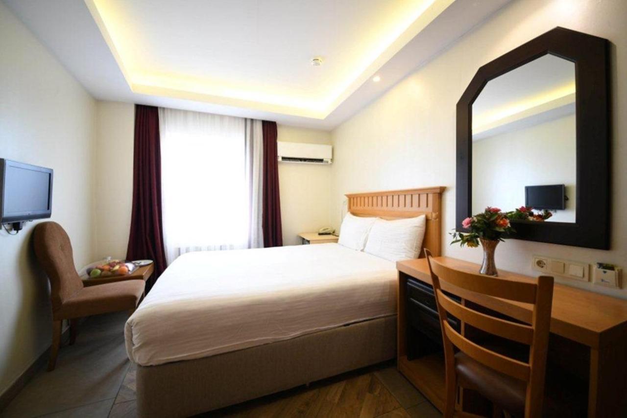 Park Star Hotel Taksim Istanboel Buitenkant foto