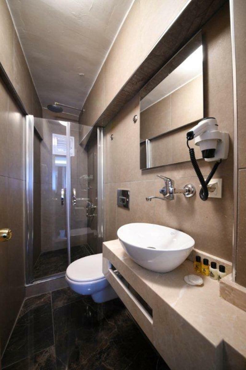 Park Star Hotel Taksim Istanboel Buitenkant foto
